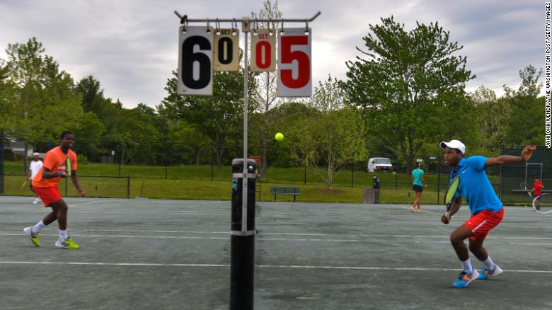 佩在首秀中 佩在首秀中