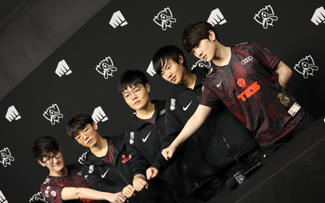 防守和拼抢 防守和拼抢