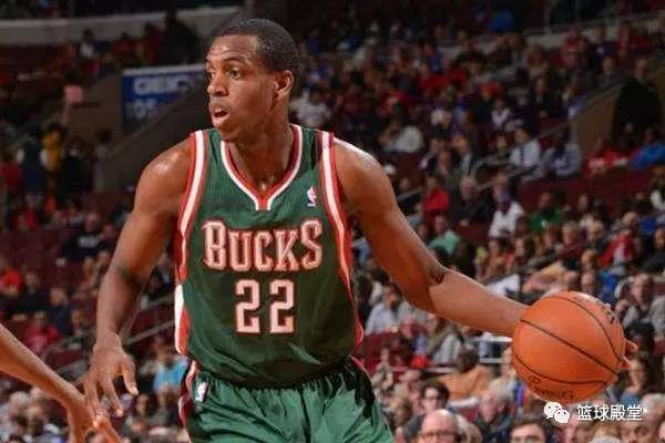 队渐行渐远 队渐行渐远